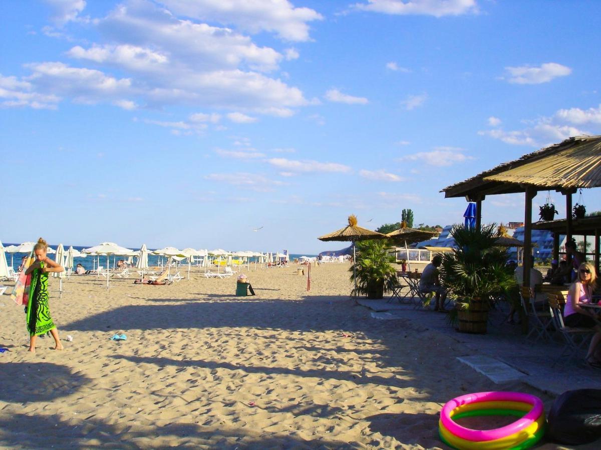 Апартаменти Атеа На Плажа - Apartments Atea On The Beach オブゾー エクステリア 写真