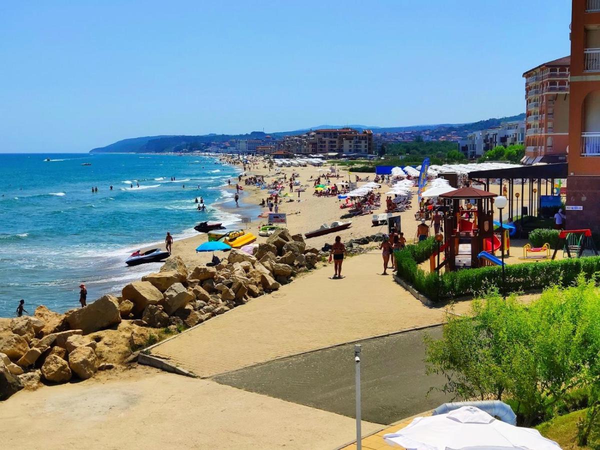 Апартаменти Атеа На Плажа - Apartments Atea On The Beach オブゾー エクステリア 写真